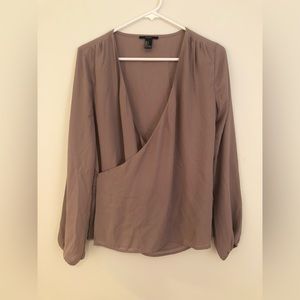LIKE NEW Mauve Chiffon Lightweight Blouse